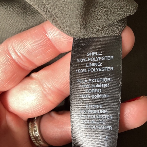 White House Black Market off shoulder top - Picture 9 of 11